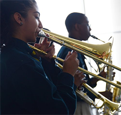 Kids playing horns